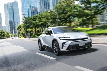 SPORT Z(2.5Lハイブリッド車)