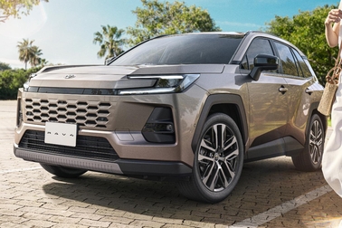 【モデル入り素材】Z（ハイブリッド）