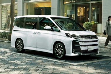 【モデル入り素材】S-Z（2WD・7人乗り）