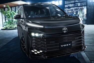 【モデル入り素材】S-Z（2WD・7人乗り）